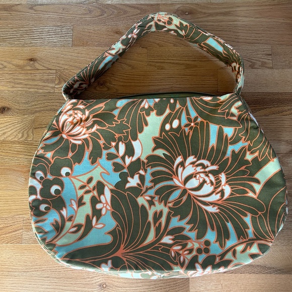 Amy Butler-Rowan Zipper Tote - Picture 3 of 10